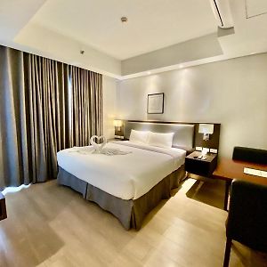 Gba Condotel At Bonifacio Civic Center Tower